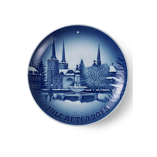 Royal Copenhagen B&G Christmas Plate 2023-Christmas in Roskilde