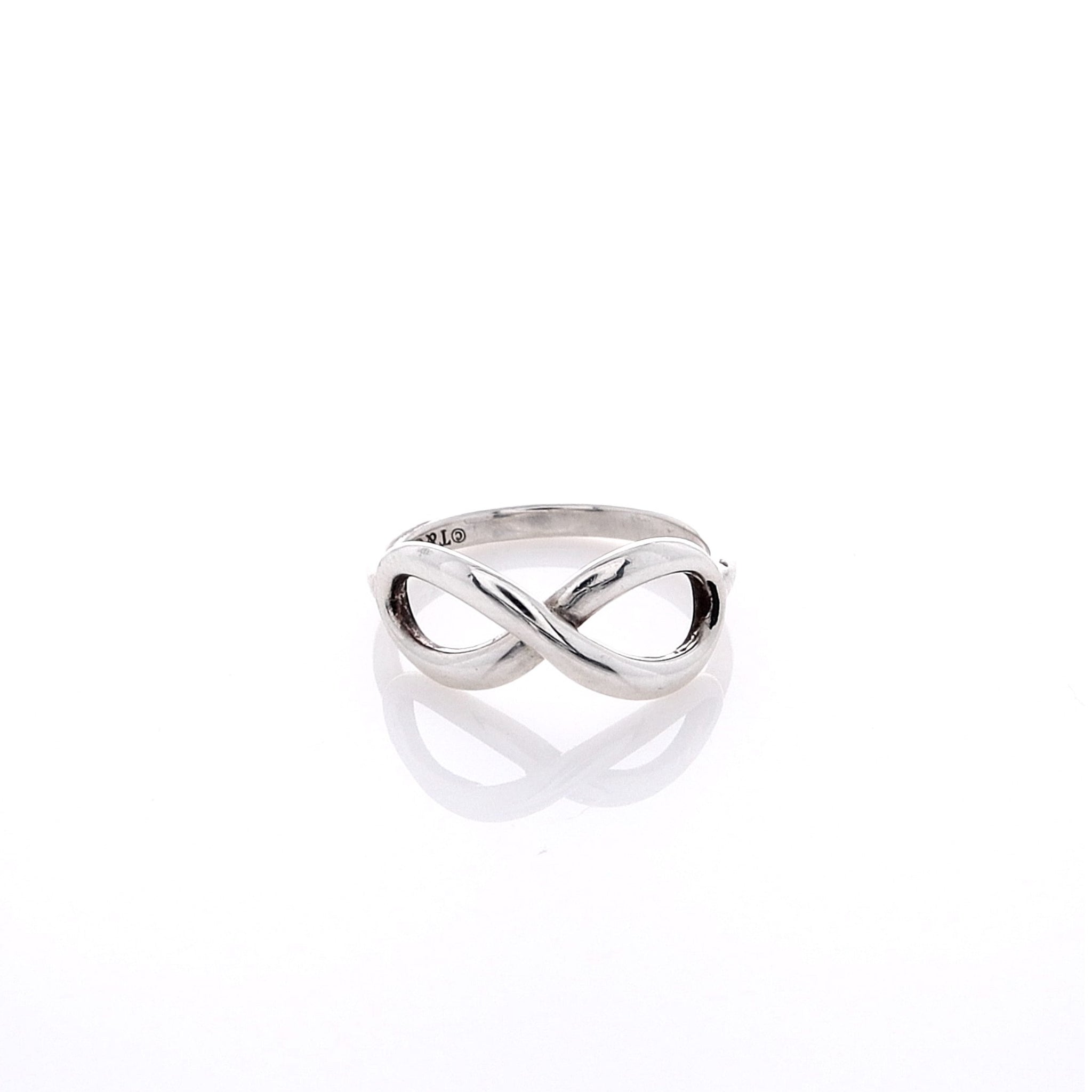 Tiffany and co infinity clearance ring silver