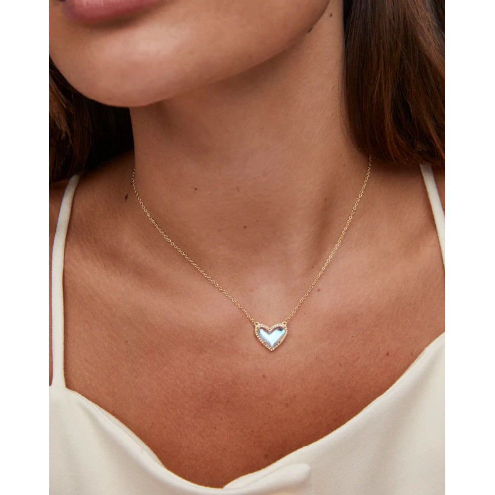 Kendra Scott Ari Heart Gold Pendant Necklace