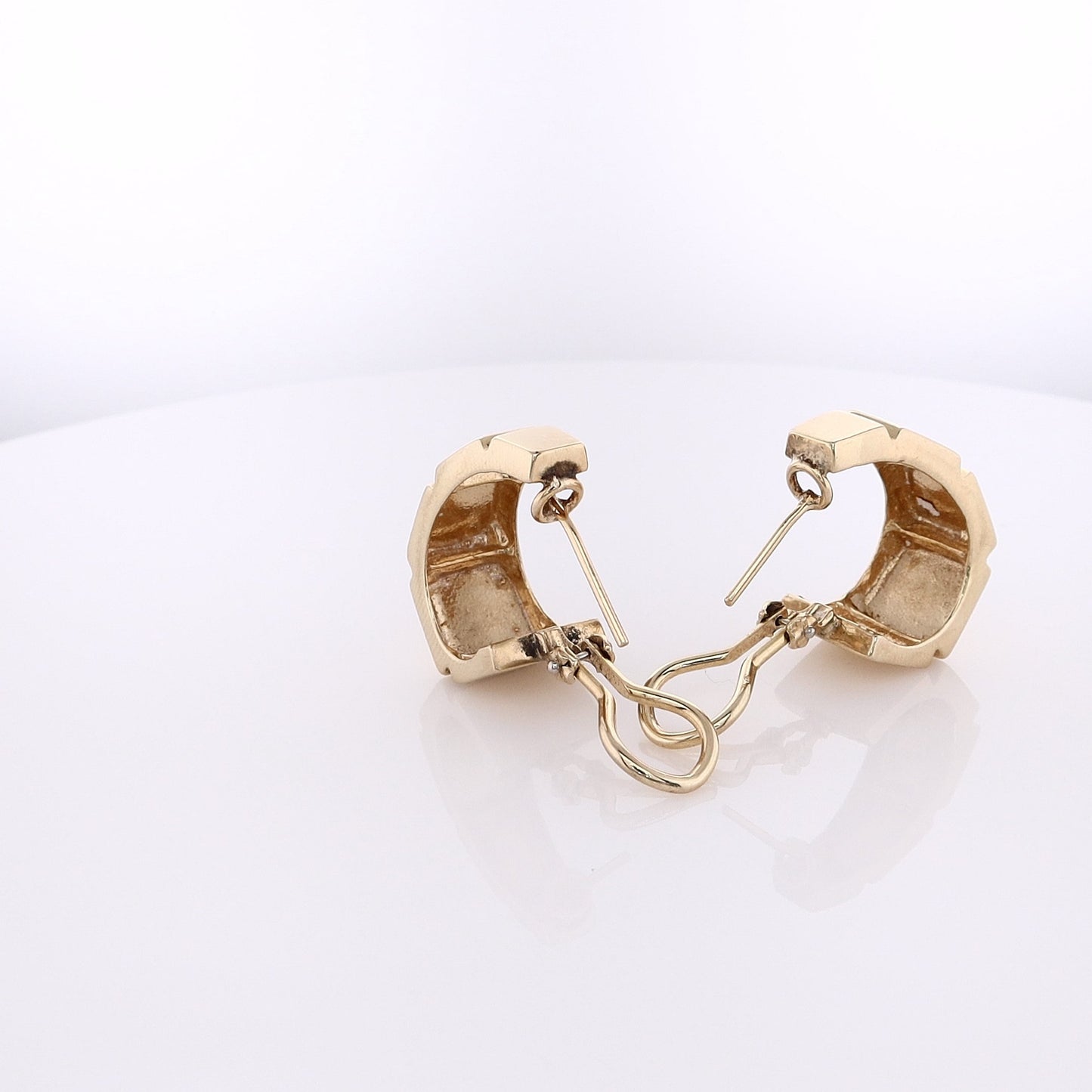 Estate 14 Karat Yellow Gold Tapered "J" Omega Hoop Earrings