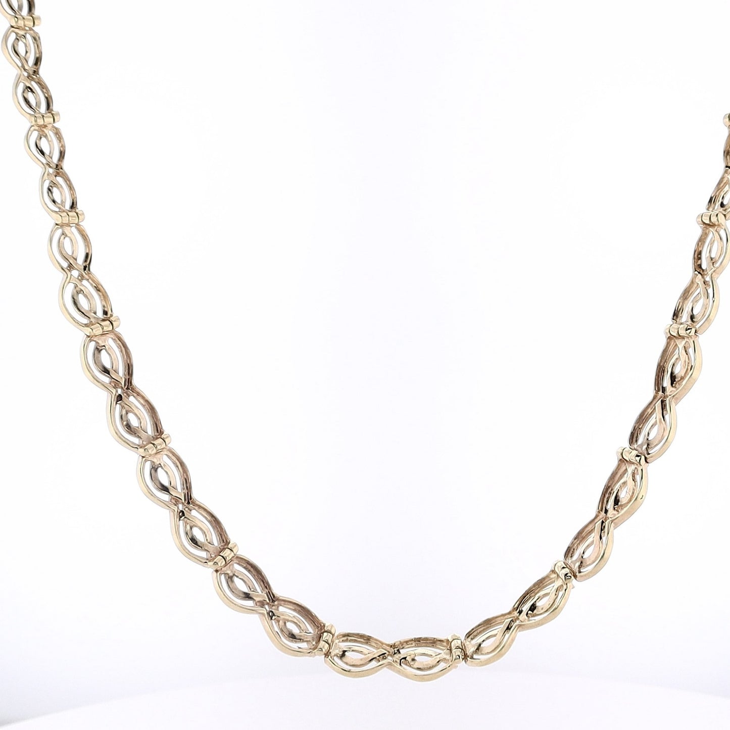 Estate 14 Karat Yellow Gold Tapered Polished Infinity Link Design Necklace