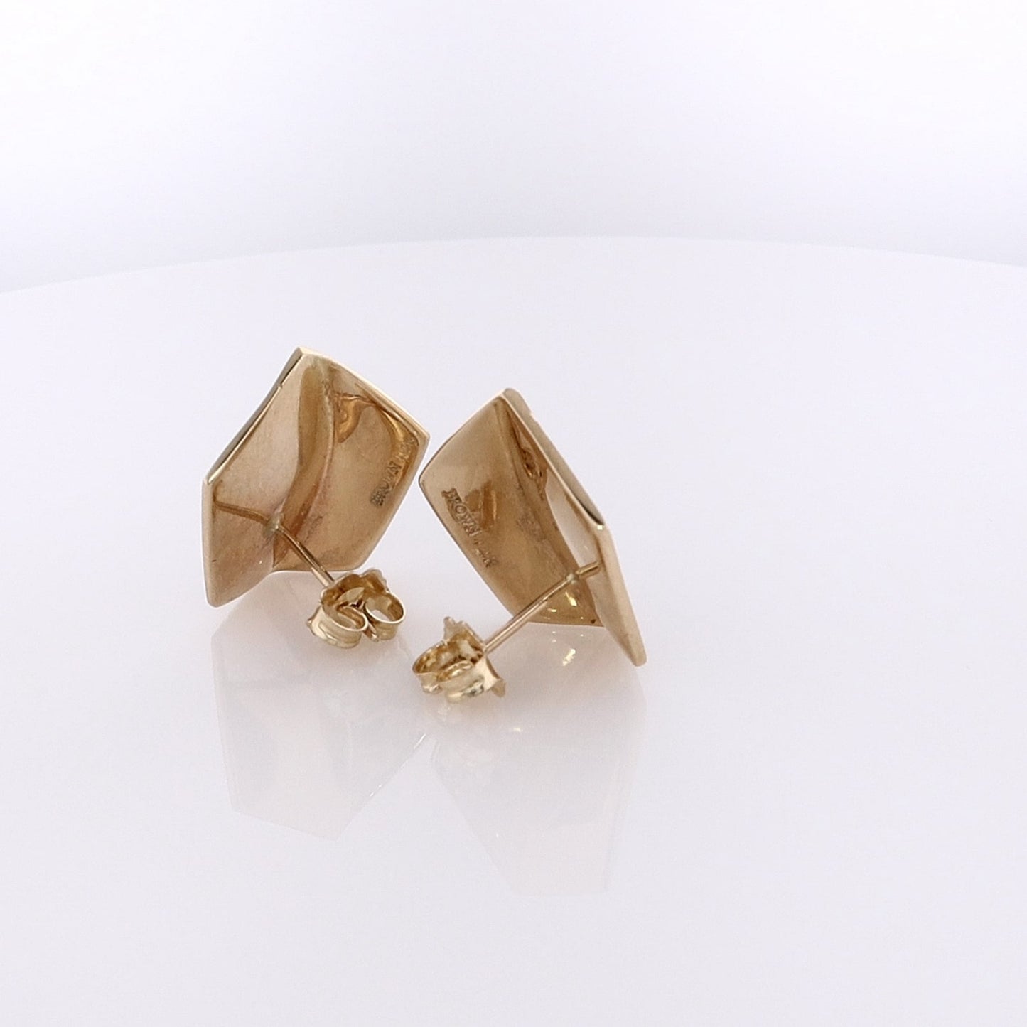 Estate 14 Karat Yellow Gold Polished Polished Angled Geometric Earrings