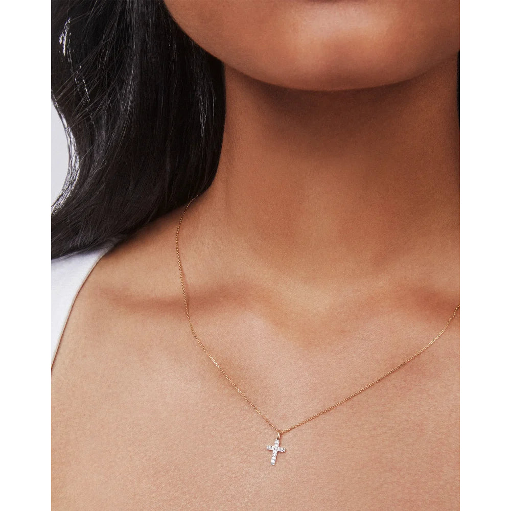 Jada Cross Short Pendant Necklace in Gold | Kendra Scott