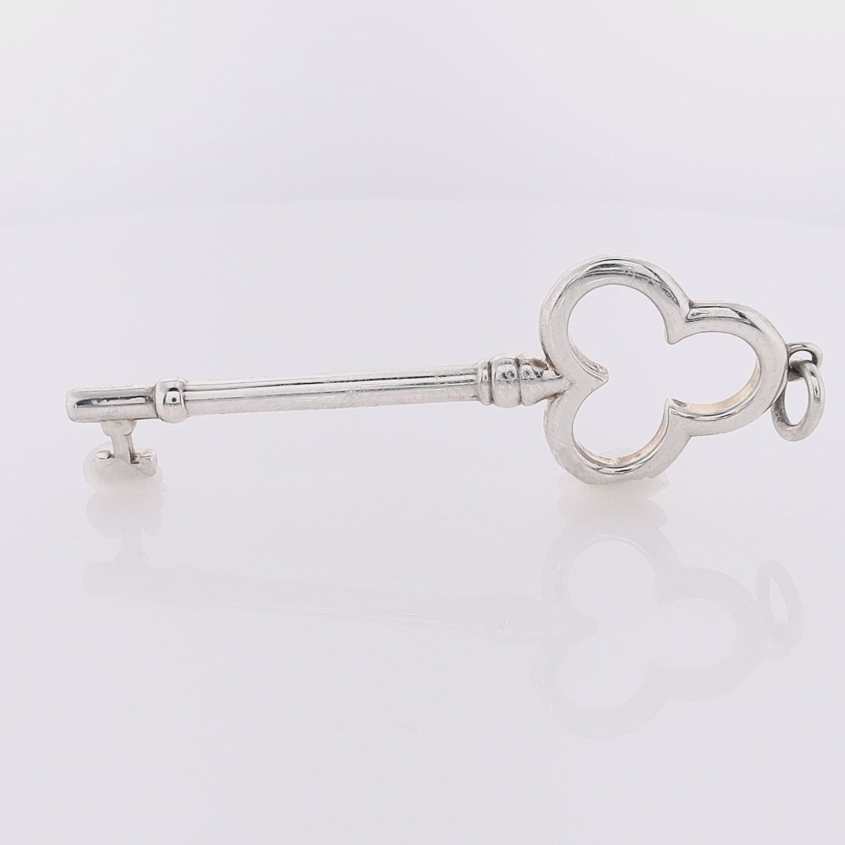 Tiffany Co. Keys beaded open trefoil key pendant, sterling online silver, small, 16