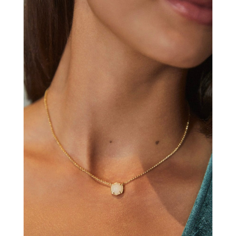 Davie Gold Pendant Necklace In Lavender Kyocera Opal – JULIA